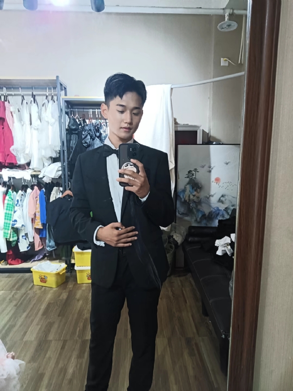 李梓宇的第一张照片--荆州相亲服务中心
