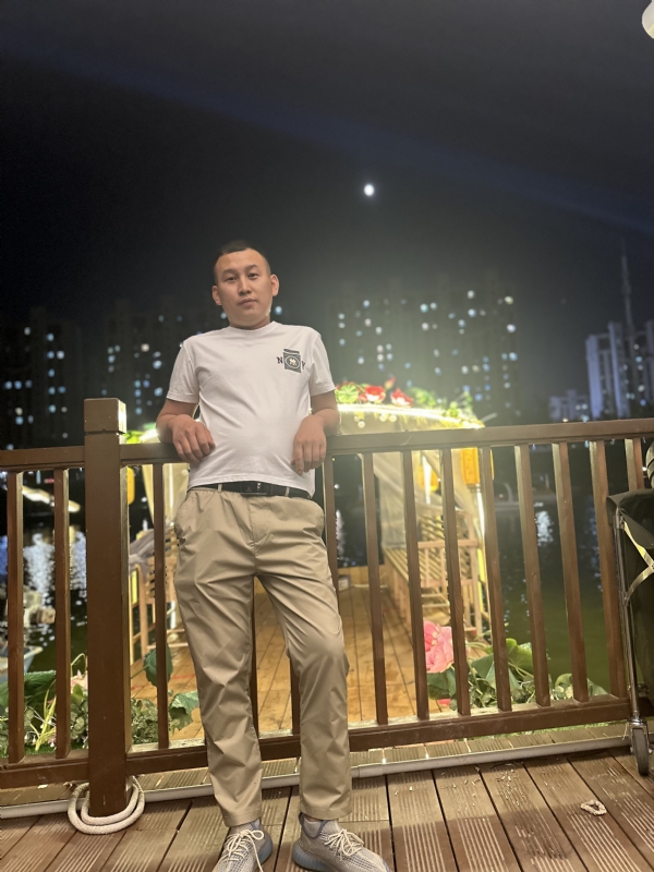 大超的第一张照片--荆州相亲服务中心