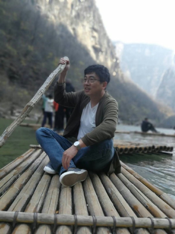 风被吹走了的第二张照片--荆州相亲服务中心