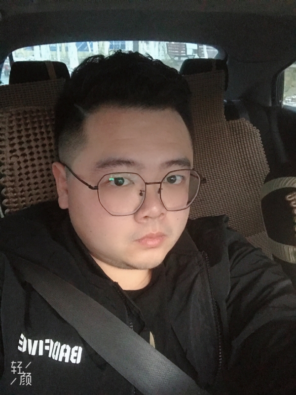 欢笑的第一张照片--荆州相亲服务中心