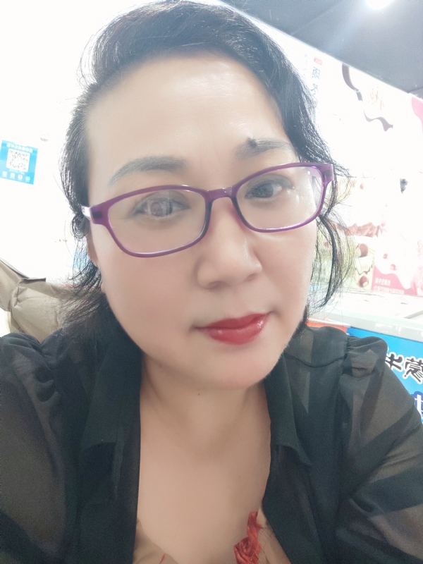 娜财娜福的第一张照片--荆州相亲服务中心