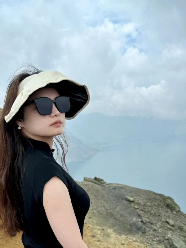 随梦的第一张照片--荆州相亲服务中心