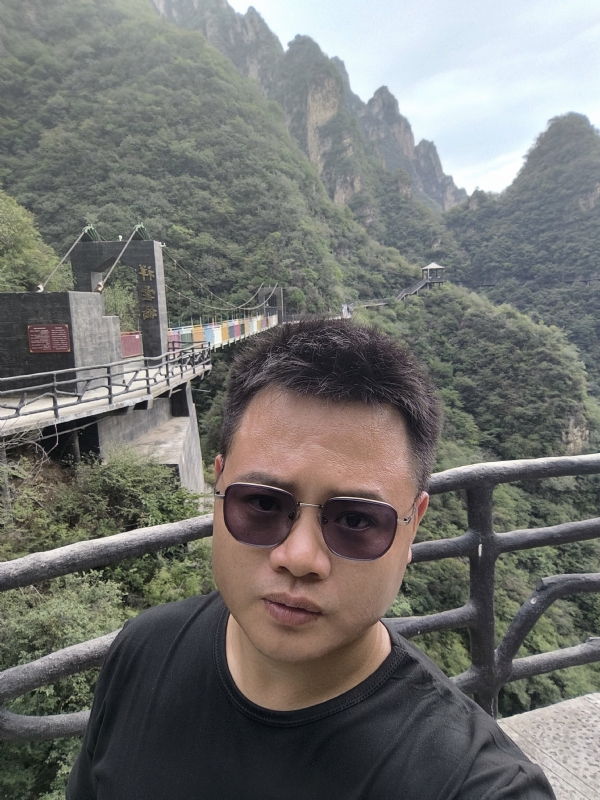 大海的第一张照片--荆州相亲服务中心