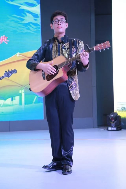 一叶知秋ZG的第一张照片--荆州相亲服务中心