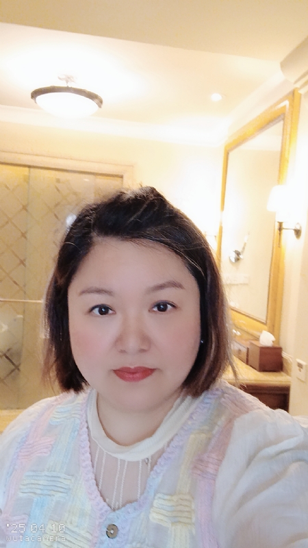 衎静玲瓏的第二张照片--荆州相亲服务中心