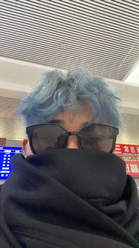 平行线的第一张照片--荆州相亲服务中心