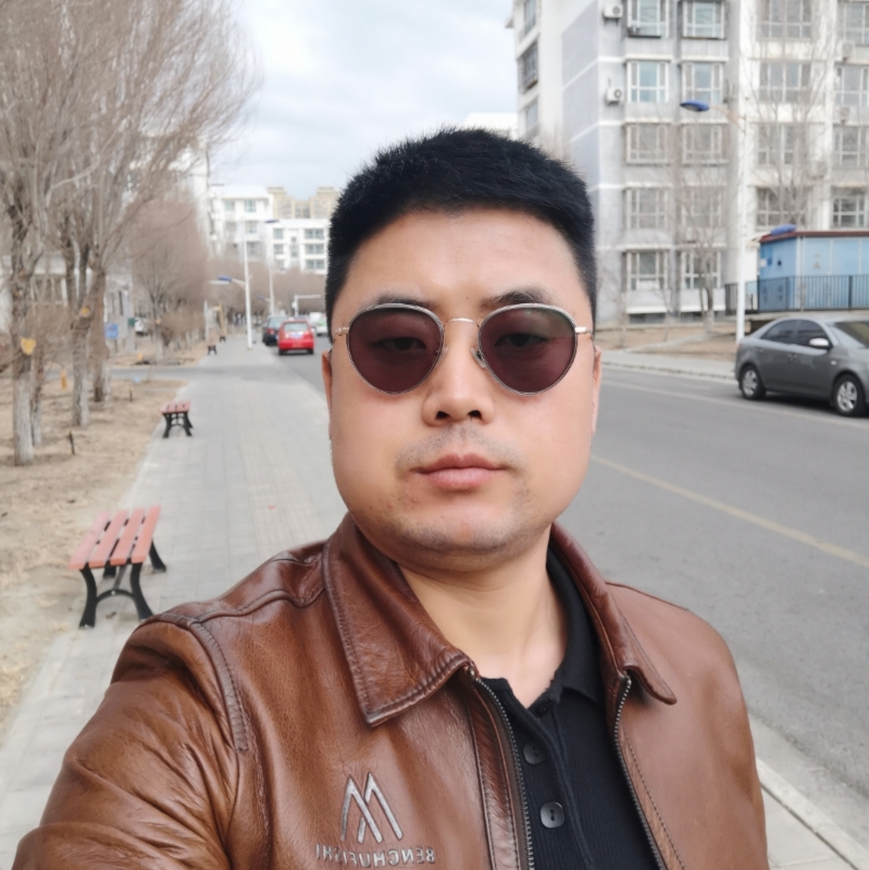 月下听风的第一张照片--荆州相亲服务中心