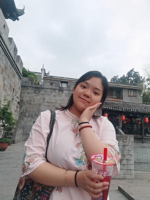 敏兮小沫的第三张照片--荆州相亲服务中心