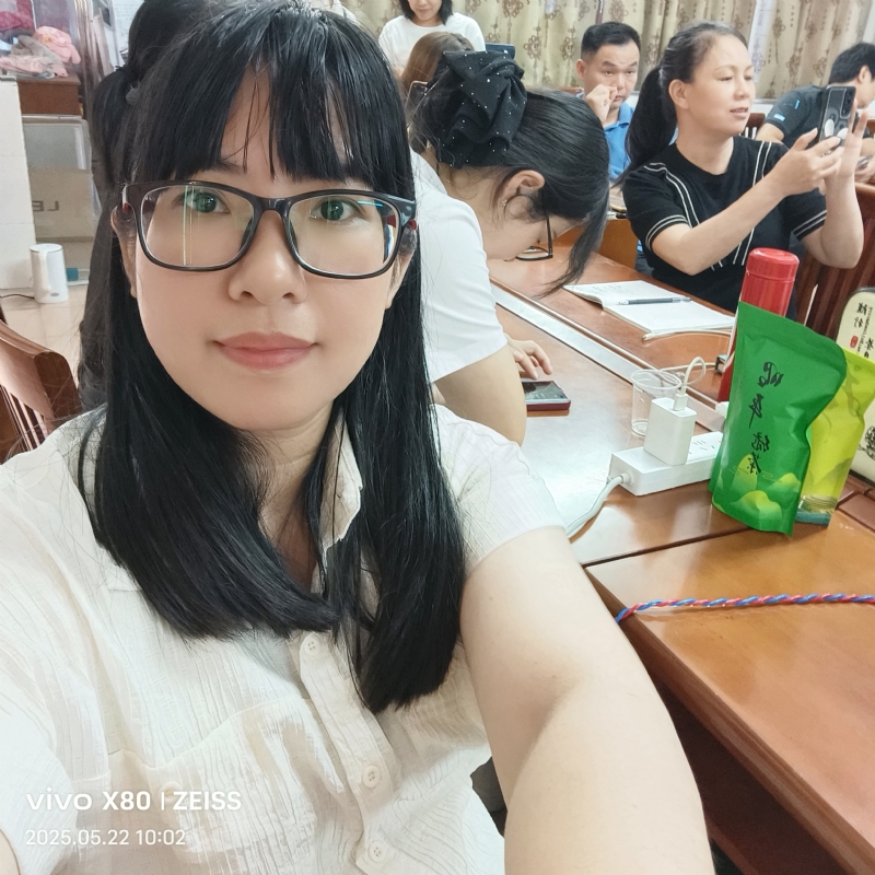 雯城慧敏的第一张照片--荆州相亲服务中心