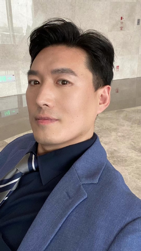 相见相识的第一张照片--荆州相亲服务中心