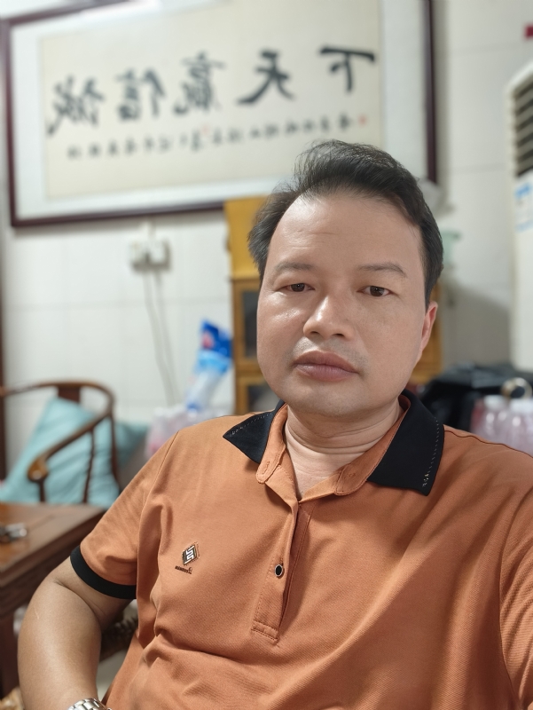 自强不息的第一张照片--荆州相亲服务中心