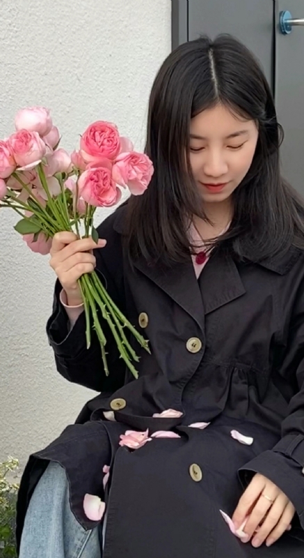 盐盐很甜的第二张照片--荆州相亲服务中心