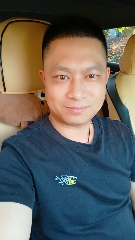 影子的第二张照片--荆州相亲服务中心