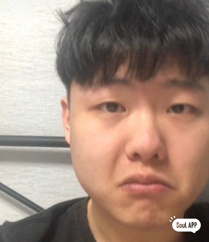方方正正的第一张照片--荆州相亲服务中心