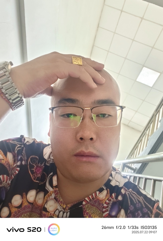 一生诺言的第五张照片--荆州相亲服务中心
