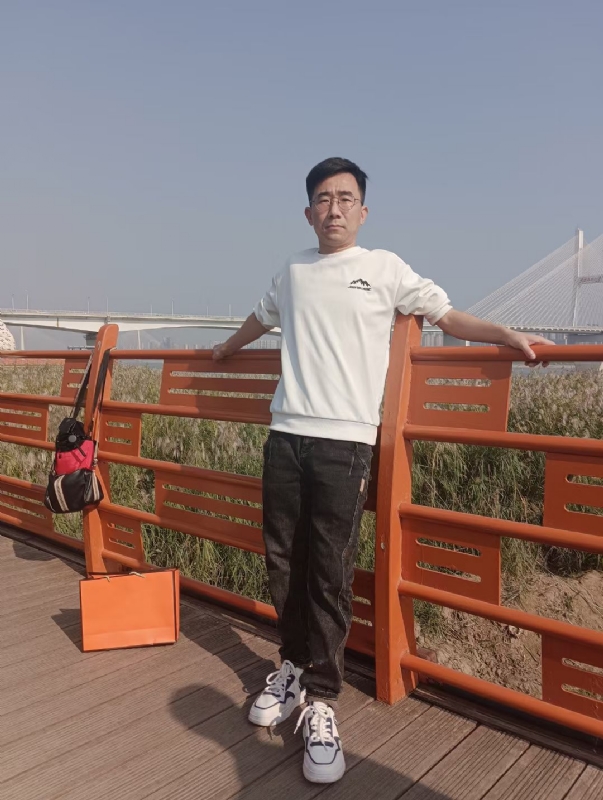 黑白的第一张照片--荆州相亲服务中心