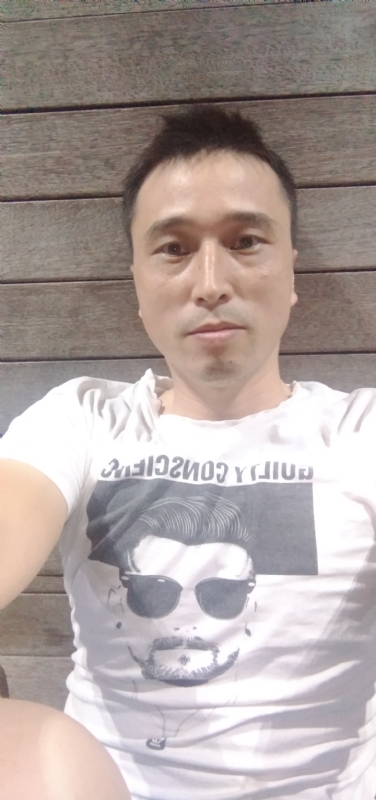 笑看一切的第一张照片--荆州相亲服务中心