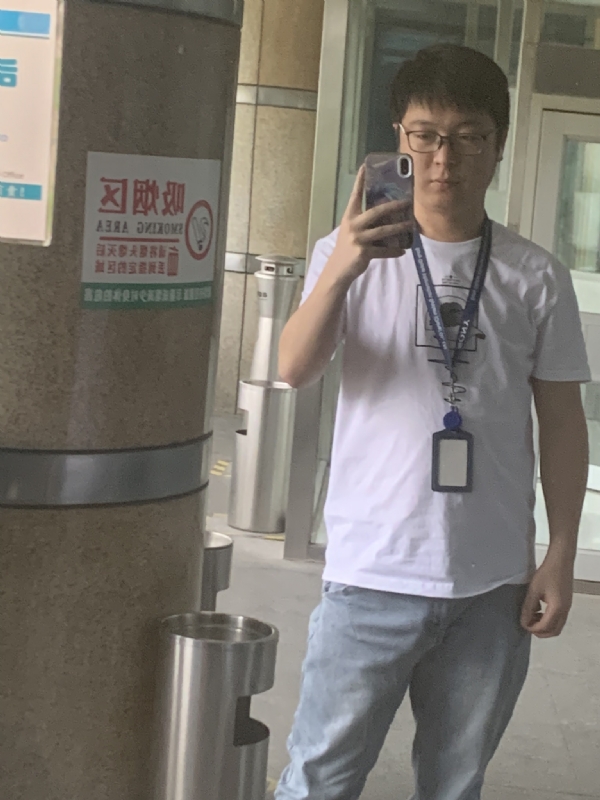潜伏的第一张照片--荆州相亲服务中心