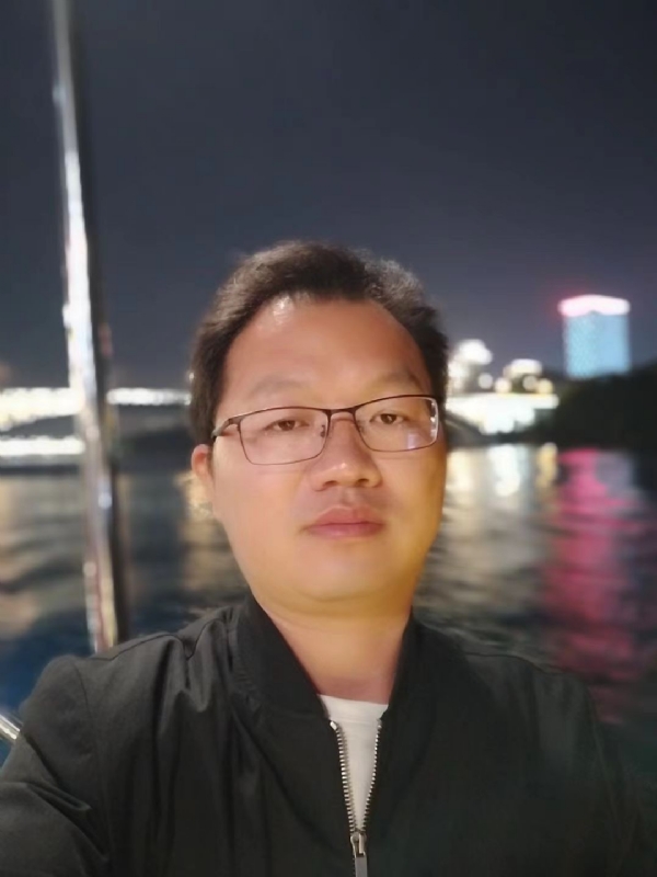 祝你平安的第一张照片--荆州相亲服务中心