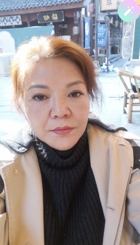 宛霞的第二张照片--荆州相亲服务中心