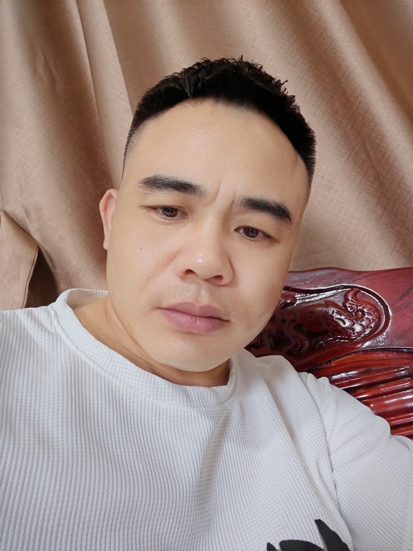 下一站的我的第一张照片--荆州相亲服务中心