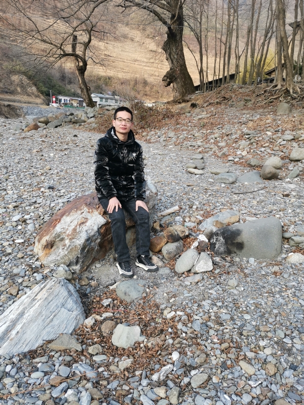 众里寻她的第一张照片--荆州相亲服务中心