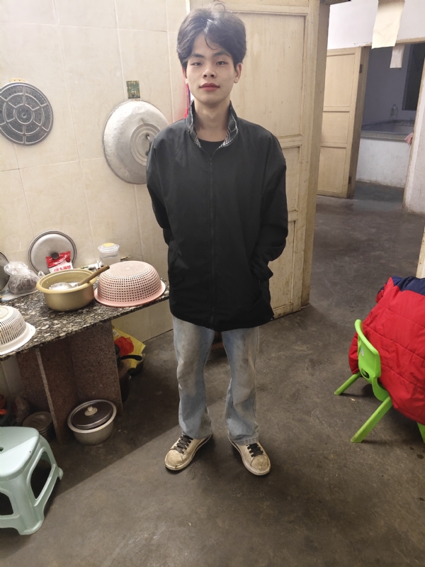 铭泽的第一张照片--荆州相亲服务中心