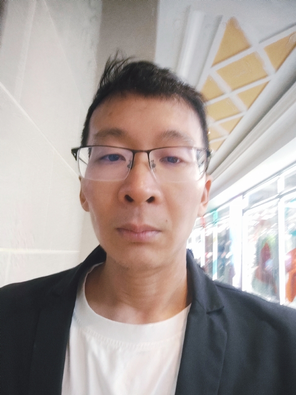 欣欣向荣的第一张照片--荆州相亲服务中心