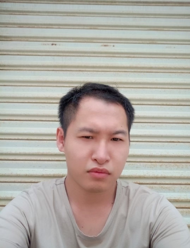 小立的第二张照片--荆州相亲服务中心