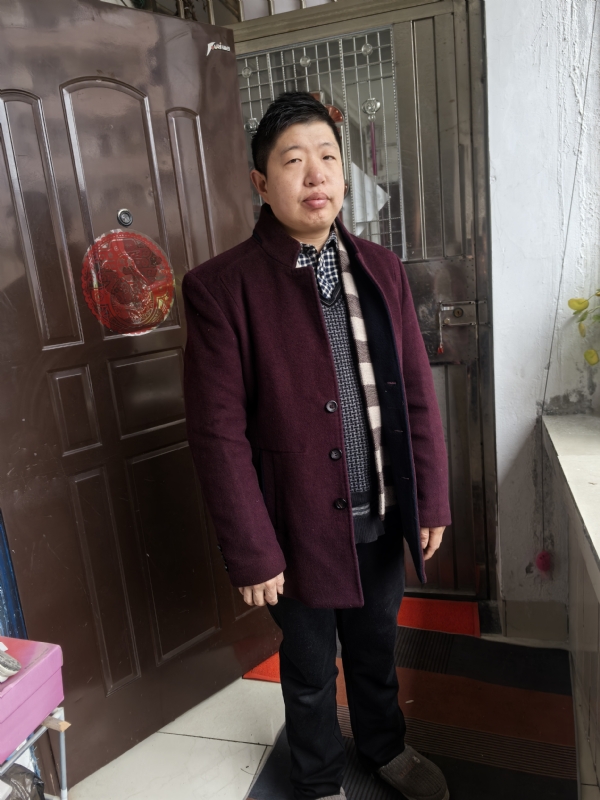 卢显澳的第一张照片--荆州相亲服务中心