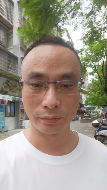 孤狼的第二张照片--荆州相亲服务中心