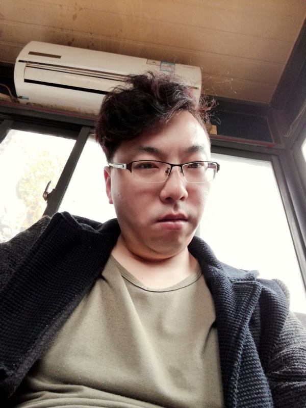 风雨彤周的第二张照片--荆州相亲服务中心