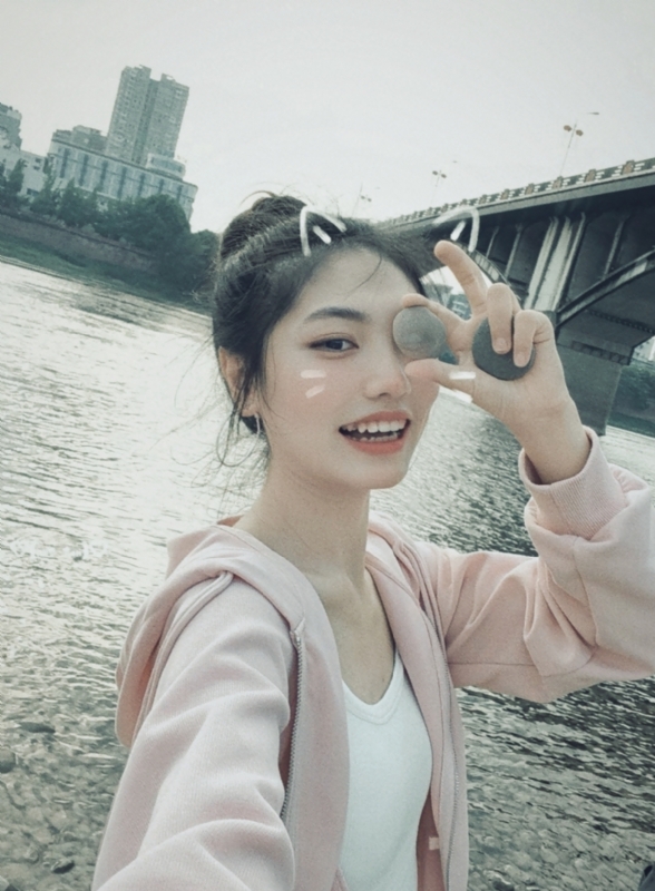 昭十晰的第二张照片--荆州相亲服务中心