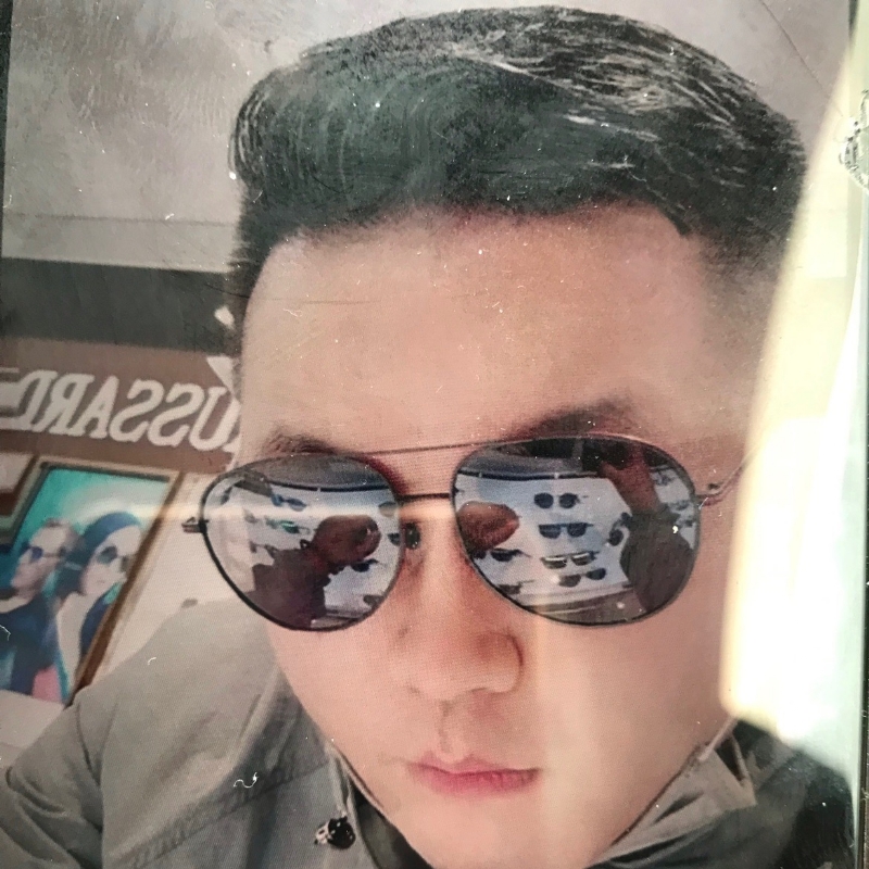 至尊宝的第一张照片--荆州相亲服务中心